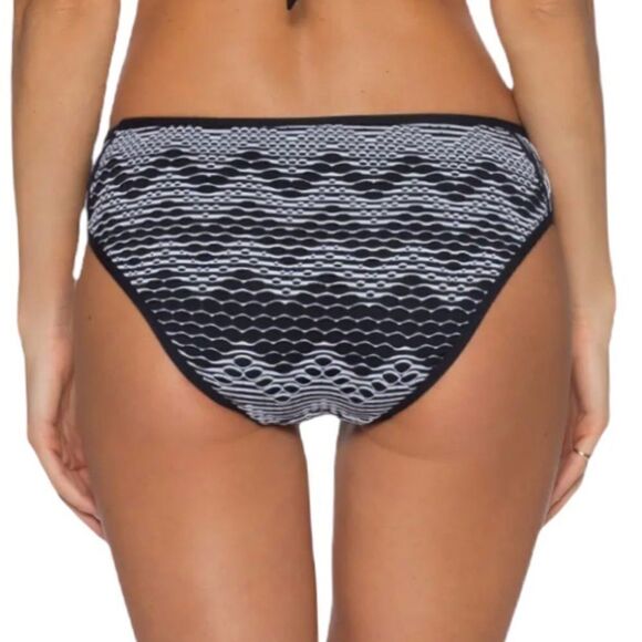 BECCA Reveal Hipster Bikini Bottoms! - Picture 3 of 8